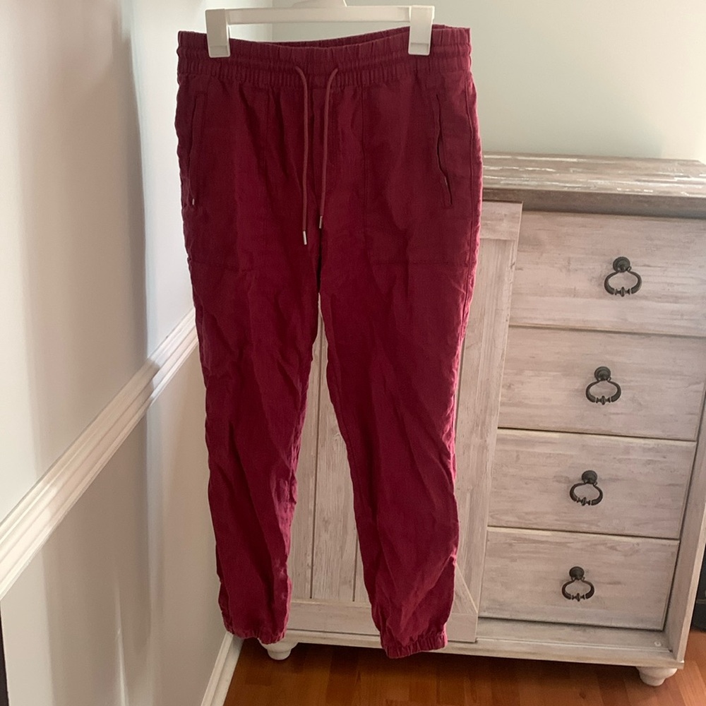 Red Athleta Pant, Size 8